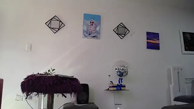 Snapshot of vixenxqueens chatting on November 9, 7:56 pm vixenxqueens online show from November 9, 7:56 pm