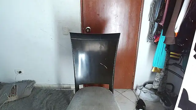 Snapshot of Party_trans chatting on December 7, 3:08 pm Party trans online show from December 7, 3:08 pm