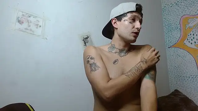 Snapshot of Party_trans chatting on March 11, 12:44 am Party trans online show from March 11, 12:44 am