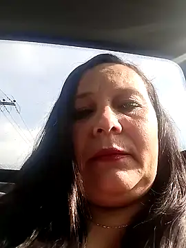 Snapshot of sara_pineros chatting on February 6, 8:34 pm sara pineros online show from February 6, 8:34 pm