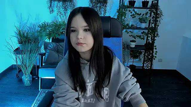 Elainebeness online show from December 21, 7:21 pm