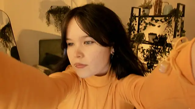 Snapshot of Elainebeness chatting on June 2, 7:27 pm Elainebeness online show from June 2, 7:27 pm