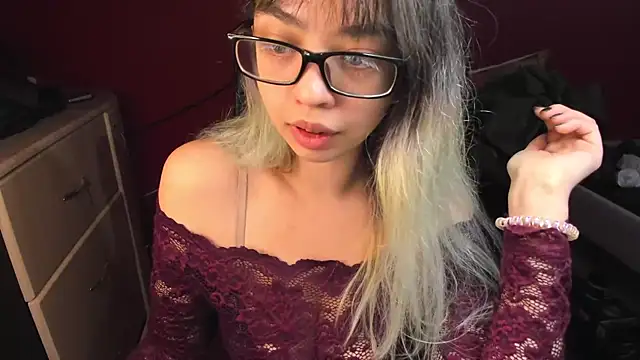 Ad0re Me online show from October 23, 7:12 pm