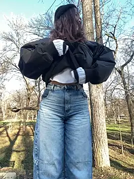 PoppyRobinson online show from December 7, 9:17 am