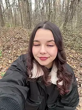 PoppyRobinson online show from December 9, 12:08 pm