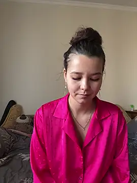 PoppyRobinson online show from December 22, 8:16 am