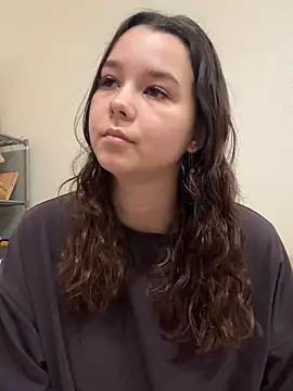 PoppyRobinson online show from January 19, 6:10 pm