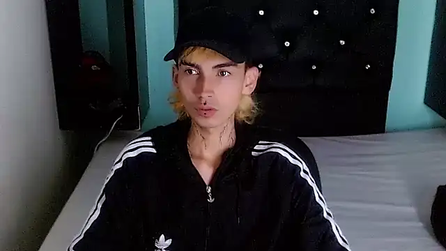 ttimy x boy online show from April 17, 7:50 pm