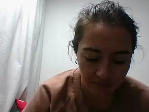  karlie kloss  online show from December 27, 11:10 pm