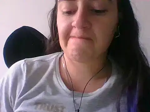  karlie kloss  online show from February 5, 10:22 pm