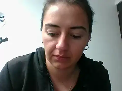  karlie kloss  online show from March 13, 12:06 am