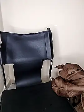 fofinhaa12 online show from March 26, 6:46 pm