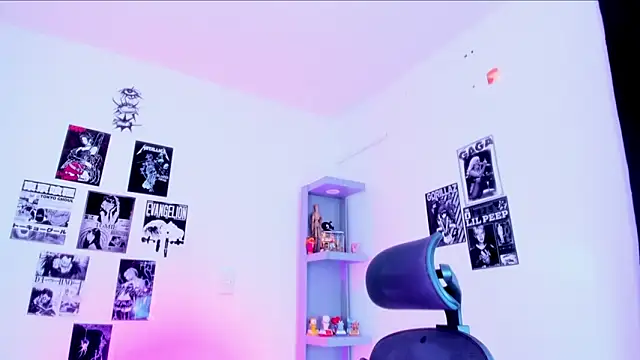 Johhan  Lee online show from April 15, 6:26 pm