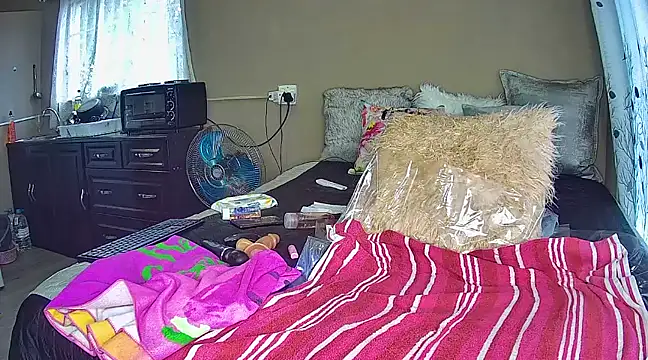 ThickianaRider online show from February 2, 5:32 am
