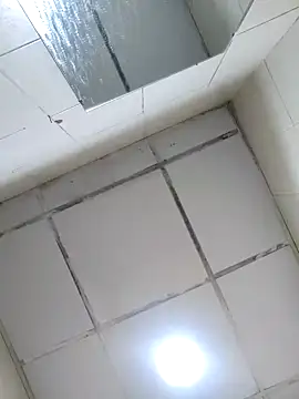 Snapshot of jonypl chatting on January 29, 10:11 pm jonypl online show from January 29, 10:11 pm