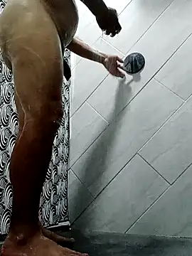 Snapshot of luchoarr chatting on February 12, 10:37 pm luchoarr online show from February 12, 10:37 pm