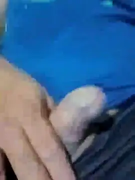 Snapshot of luchoarr chatting on February 4, 3:01 am luchoarr online show from February 4, 3:01 am