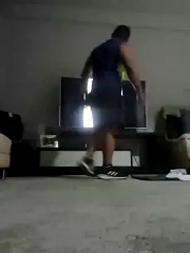 Snapshot of luchoarr chatting on February 5, 3:00 am luchoarr online show from February 5, 3:00 am