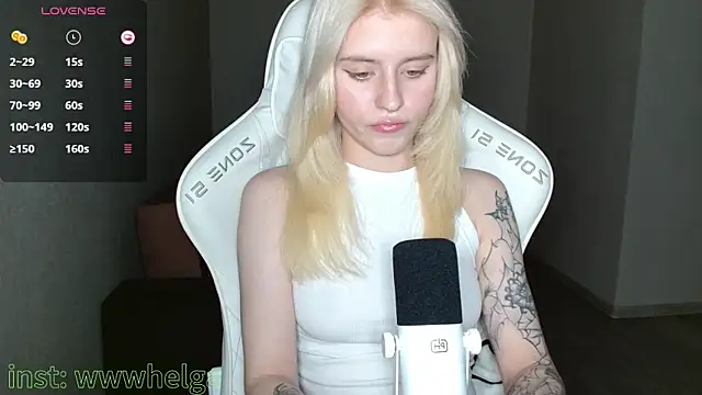 LizaKisses online show from October 18, 12:06 pm