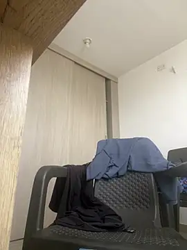 Snapshot of LabronsAd chatting on October 18, 8:42 pm LabronsAd online show from October 18, 8:42 pm