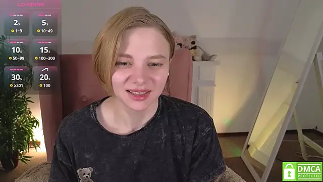 Snapshot of MirraBellanta chatting on May 13, 12:41 am MirraBellanta online show from May 13, 12:41 am