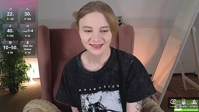 Snapshot of MirraBellanta chatting on May 25, 12:49 am MirraBellanta online show from May 25, 12:49 am