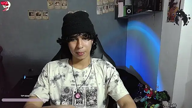 Snapshot of kairozz chatting on December 29, 11:29 pm kairozz online show from December 29, 11:29 pm