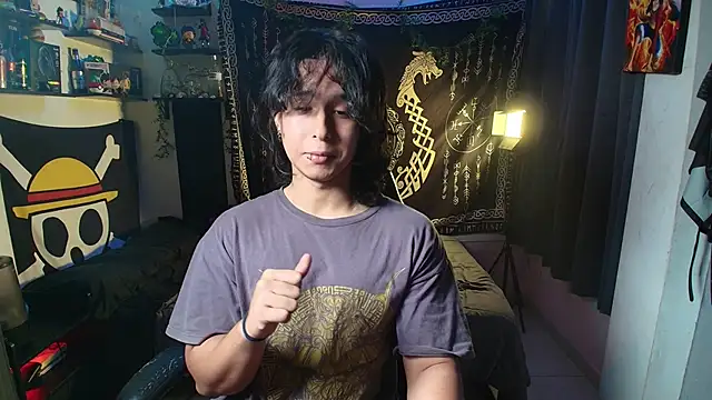 Snapshot of kairozz chatting on April 25, 12:13 am kairozz online show from April 25, 12:13 am