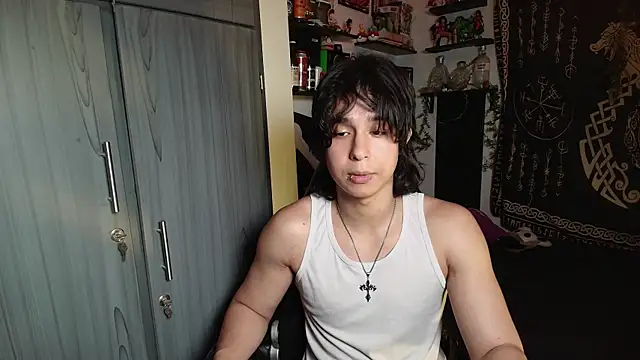 Snapshot of kairozz chatting on July 11, 8:44 pm kairozz online show from July 11, 8:44 pm