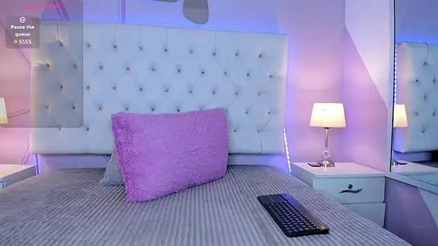 Nicol Betancur online show from December 3, 6:21 am