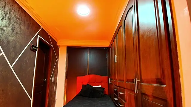 Snapshot of NatashaMason_ chatting on February 13, 11:39 am NatashaMason online show from February 13, 11:39 am