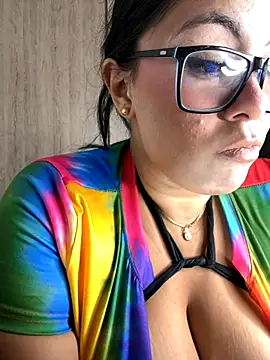 linatarens online show from October 5, 2:37 pm