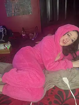 Snapshot of Luluof chatting on February 23, 11:33 am Luluof online show from February 23, 11:33 am