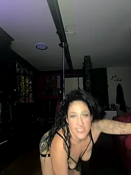 Snapshot of Luluof chatting on September 23, 8:39 am Luluof online show from September 23, 8:39 am