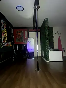 Snapshot of Luluof chatting on October 2, 9:38 am Luluof online show from October 2, 9:38 am