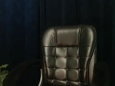 Yashi online show from April 7, 2:28 pm