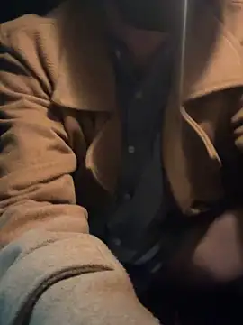 Hideen-real-face online show from March 19, 10:22 am