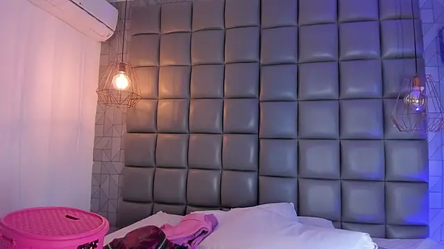 Snapshot of mile_uribe chatting on September 27, 3:11 am mile uribe online show from September 27, 3:11 am