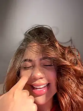 Aryrosee online show from February 24, 7:34 pm