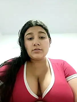 Snapshot of sarati_rado chatting on May 5, 12:29 am sarati rado online show from May 5, 12:29 am