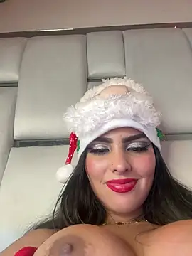 Snapshot of Maddy_Rouse_ chatting on December 25, 5:48 am Maddy Rouse  online show from December 25, 5:48 am