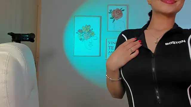 Elena Ruiz online show from January 10, 8:59 pm