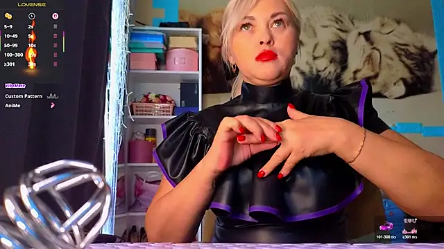 Snow Goddess online show from April 11, 3:11 am