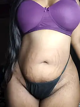 Snapshot of susmithasushi81 chatting on February 25, 4:27 pm susmithasushi81 online show from February 25, 4:27 pm