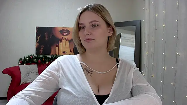 Snapshot of DianeMills chatting on December 20, 5:20 pm DianeMills online show from December 20, 5:20 pm