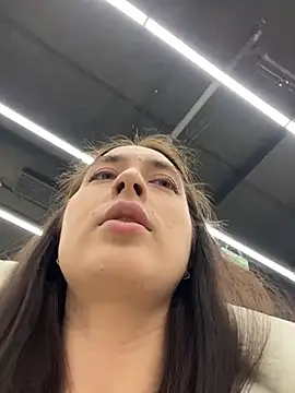 Holly Play online show from February 18, 12:01 pm