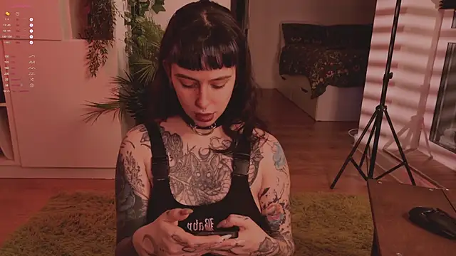 MichaellaMoon online show from October 3, 6:38 pm