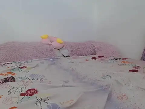 milfevha online show from December 13, 8:14 pm