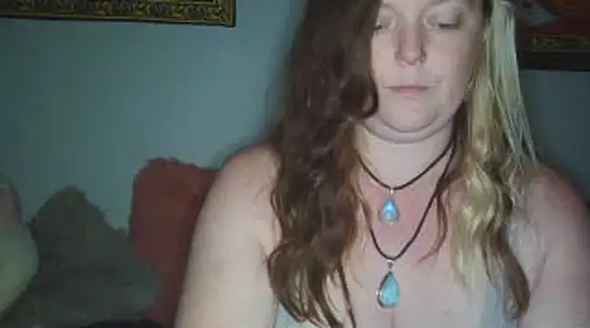 Lyrann89 online show from December 2, 11:40 pm