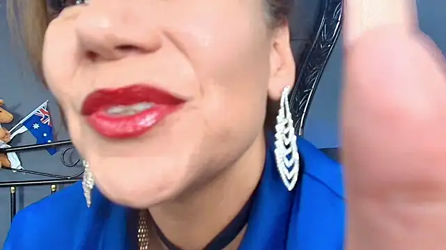 Snapshot of MelaniaKnauss chatting on January 23, 8:02 pm MelaniaKnauss online show from January 23, 8:02 pm